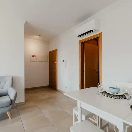 Casa Da Avenida * Olhão